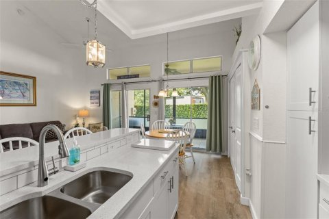 Touwnhouse à vendre à Kissimmee, Floride: 2 chambres, 94.02 m2 № 2419328 - photo 14