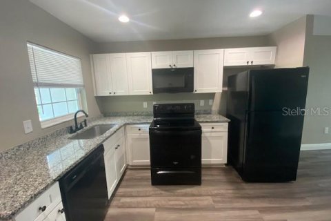 Appartement à louer à Plant City, Floride: 2 chambres, 69.12 m2 № 2416941 - photo 4