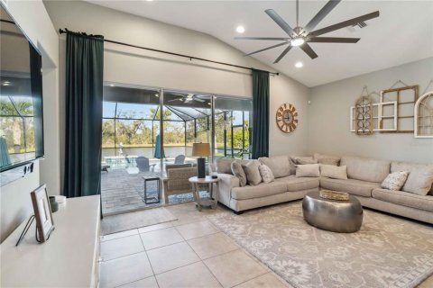 House in Sarasota, Florida 3 bedrooms, 191.01 sq.m. № 1721025 - photo 22