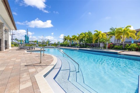 Townhouse in Homestead, Florida 3 bedrooms, 140.65 sq.m. № 1889205 - photo 10
