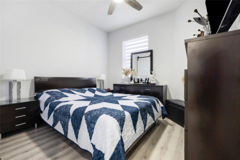 Townhouse in Homestead, Florida 3 bedrooms, 140.65 sq.m. № 1889205 - photo 24