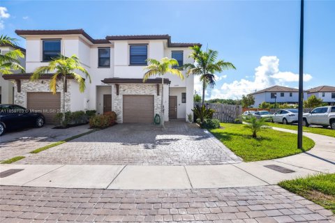 Townhouse in Homestead, Florida 3 bedrooms, 140.65 sq.m. № 1889205 - photo 13