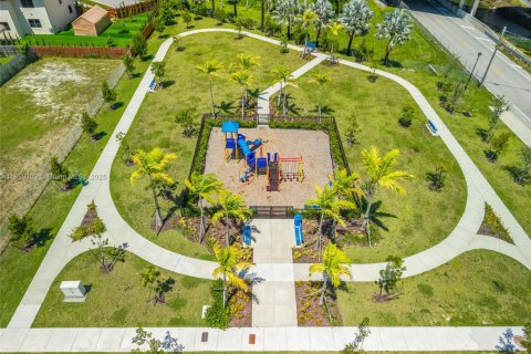 Townhouse in Homestead, Florida 3 bedrooms, 140.65 sq.m. № 1889205 - photo 7