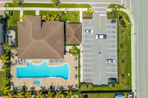 Townhouse in Homestead, Florida 3 bedrooms, 140.65 sq.m. № 1889205 - photo 8