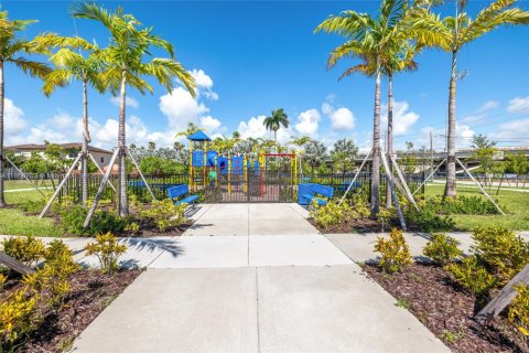 Townhouse in Homestead, Florida 3 bedrooms, 140.65 sq.m. № 1889205 - photo 9