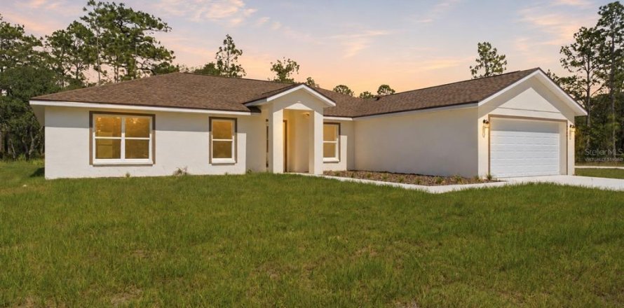 House in Weeki Wachee, Florida 4 bedrooms, 195.09 sq.m. № 2225872