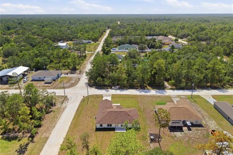 House in Weeki Wachee, Florida 4 bedrooms, 195.09 sq.m. № 2225872 - photo 4