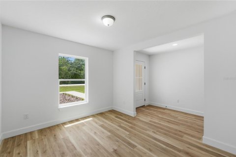 House in Weeki Wachee, Florida 4 bedrooms, 195.09 sq.m. № 2225872 - photo 22