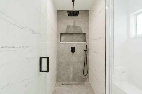 Casa en venta en Miami, Florida, 4 dormitorios, 202.71 m2 № 1498504 - foto 26