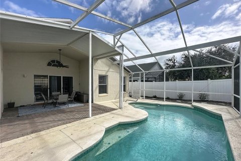 House in Davenport, Florida 3 bedrooms, 137.96 sq.m. № 2428688 - photo 2