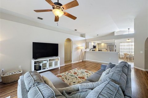 House in Davenport, Florida 3 bedrooms, 137.96 sq.m. № 2428688 - photo 9