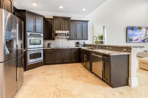Casa en venta en Miramar, Florida, 5 dormitorios, 324.04 m2 № 2080223 - foto 7