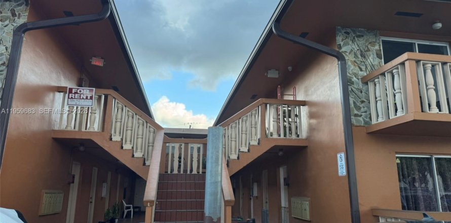 Apartamento en Hialeah, Florida 2 dormitorios, 69.68 m2 № 2023438