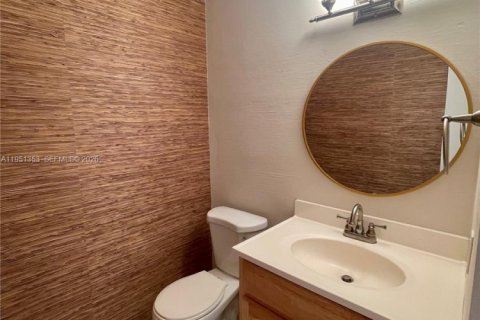 Снять в аренду кондоминиум в Окленд-Парк, Флорида 2 спальни, 74.32м2, № 2007321 - фото 5