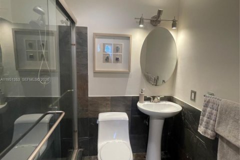 Снять в аренду кондоминиум в Окленд-Парк, Флорида 2 спальни, 74.32м2, № 2007321 - фото 11