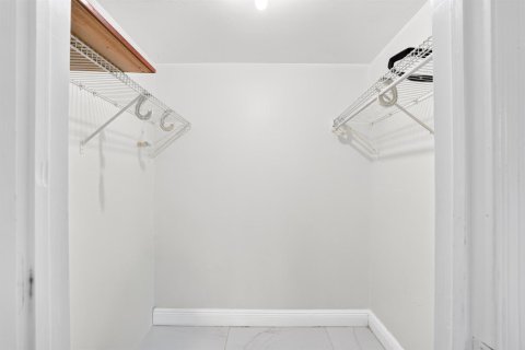 Купить кондоминиум в Помпано-Бич, Флорида 3 комнаты, 83.98м2, № 2268138 - фото 24