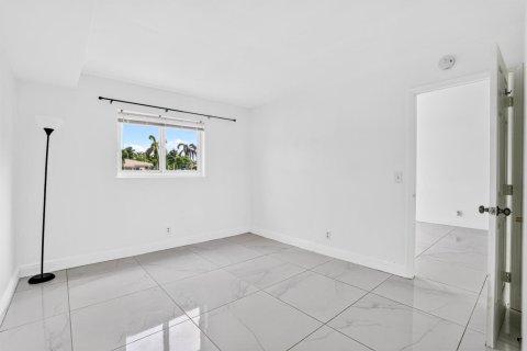 Купить кондоминиум в Помпано-Бич, Флорида 3 комнаты, 83.98м2, № 2268138 - фото 17