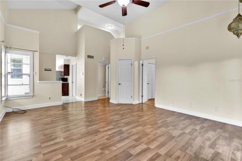 Duplex in Orlando, Florida 3 bedrooms, 127.65 sq.m. № 1849554 - photo 7