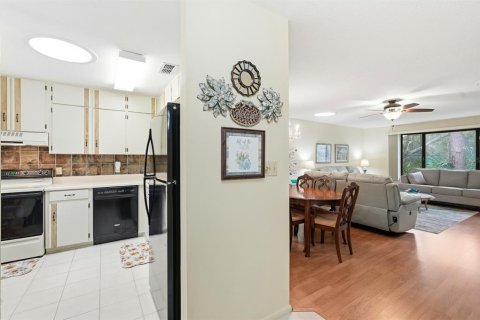 House in Port Orange, Florida 2 bedrooms, 138.89 sq.m. № 2118468 - photo 12