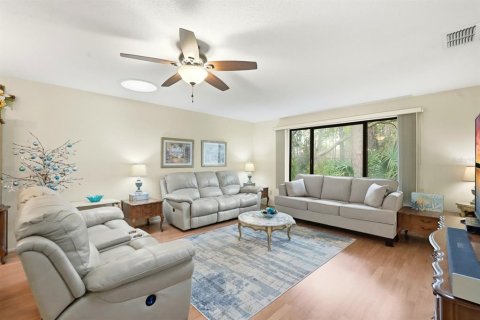 House in Port Orange, Florida 2 bedrooms, 138.89 sq.m. № 2118468 - photo 10