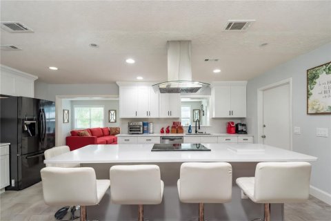 House in Ocala, Florida 3 bedrooms, 128.95 sq.m. № 2400230 - photo 12