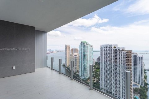 Condominio en venta en Miami, Florida, 3 dormitorios, 285.95 m2 № 1888774 - foto 15