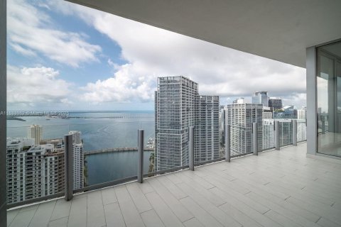 Condominio en venta en Miami, Florida, 3 dormitorios, 285.95 m2 № 1888774 - foto 13
