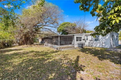 Купить виллу или дом в Вест-Парк, Флорида 3 спальни, 89.93м2, № 2038352 - фото 15