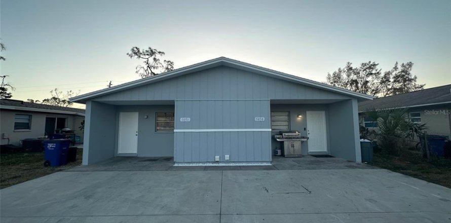Commercial property in Fort Myers, Florida 4 bedrooms, 160.54 sq.m. № 1765251