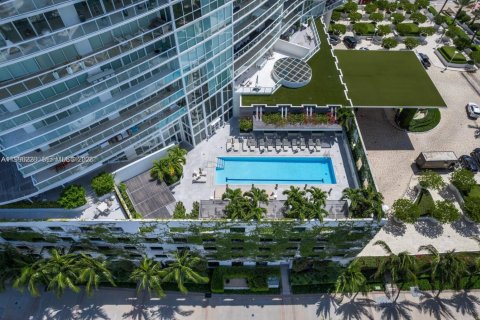 Condo in Miami Beach, Florida, 2 bedrooms  № 2060384 - photo 24