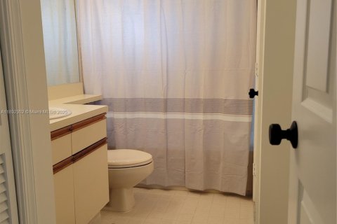 Снять в аренду кондоминиум в Бока-Ратон, Флорида 2 спальни, 115.94м2, № 1944033 - фото 10