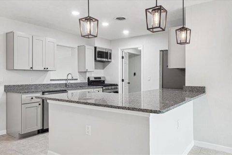 Casa en alquiler en Titusville, Florida, 3 dormitorios, 126.81 m2 № 1876819 - foto 15