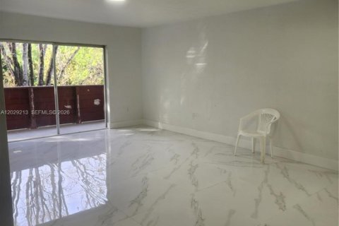 Copropriété à vendre à Coral Gables, Floride: 1 chambre, 83.43 m2 № 2257851 - photo 3