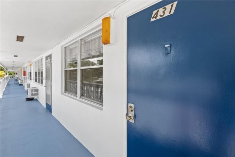 Снять в аренду кондоминиум в Дирфилд-Бич, Флорида 2 спальни, 76.18м2, № 2034171 - фото 13