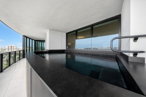 Condominio en venta en Sunny Isles Beach, Florida, 3 dormitorios, 294.59 m2 № 1823696 - foto 15