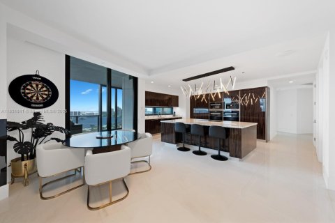 Condominio en venta en Sunny Isles Beach, Florida, 3 dormitorios, 294.59 m2 № 1823696 - foto 8