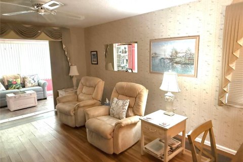Casa en venta en Bradenton, Florida, 1 dormitorio, 95.32 m2 № 2098371 - foto 6
