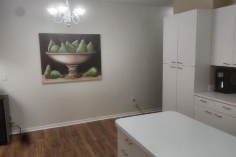 Купить виллу или дом в Пемброк-Пайнс, Флорида 3 комнаты, 302.86м2, № 2086045 - фото 5