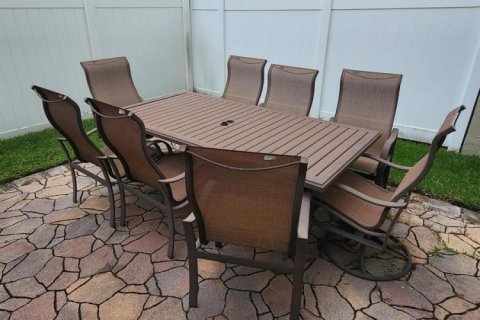 Купить виллу или дом в Пемброк-Пайнс, Флорида 3 комнаты, 302.86м2, № 2086045 - фото 23