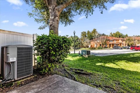 Townhouse in Kissimmee, Florida 3 bedrooms, 126.53 sq.m. № 2201872 - photo 20