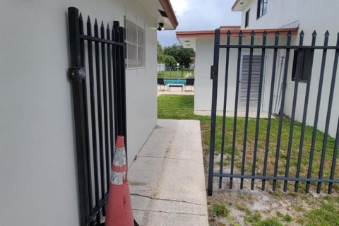 Copropriété à louer à Boca Raton, Floride: 3 chambres, 105.91 m2 № 2187522 - photo 21