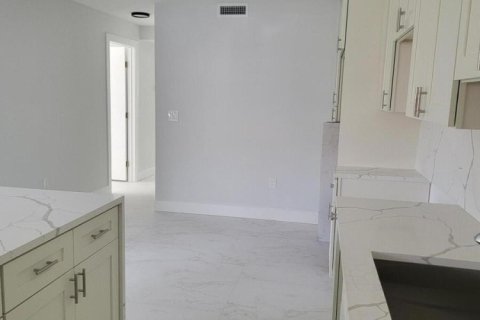 Copropriété à louer à Boca Raton, Floride: 3 chambres, 105.91 m2 № 2187522 - photo 3