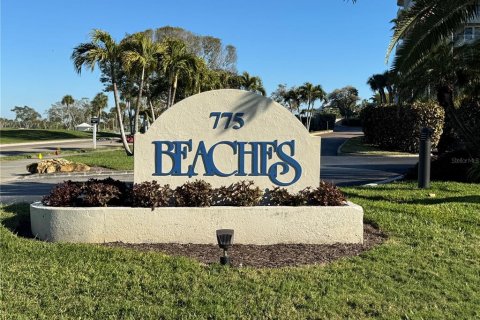 Condo in Longboat Key, Florida, 2 bedrooms  № 2143794 - photo 22