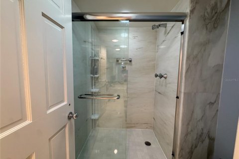Condo in Longboat Key, Florida, 2 bedrooms  № 2143794 - photo 19