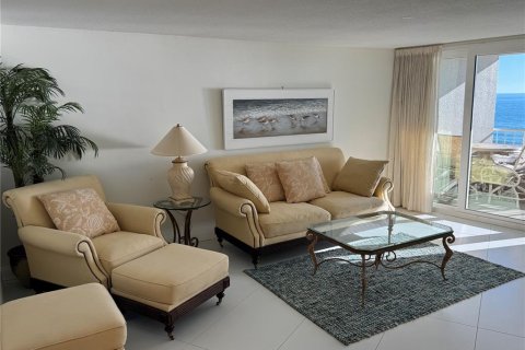Condo in Longboat Key, Florida, 2 bedrooms  № 2143794 - photo 7