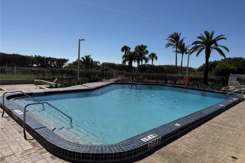 Condo in Longboat Key, Florida, 2 bedrooms  № 2143794 - photo 27