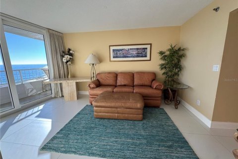 Condo in Longboat Key, Florida, 2 bedrooms  № 2143794 - photo 14