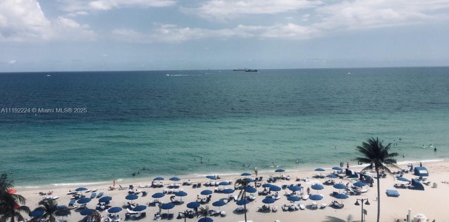 Estudio en el Condominio en Fort Lauderdale, Florida  № 2034673