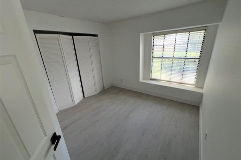 Casa en venta en Tampa, Florida, 4 dormitorios, 131.27 m2 № 2230235 - foto 13