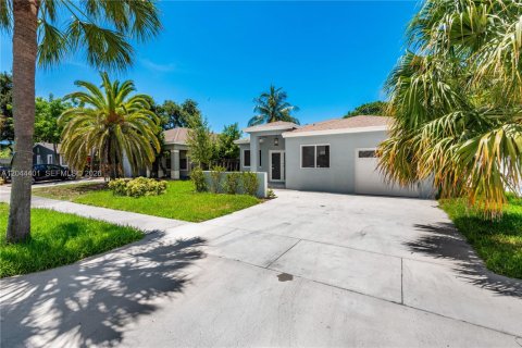 Villa ou maison à Dania Beach, Floride 4 chambres № 2243266